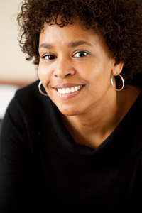 Carolyn Vines Headshot