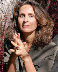 Elizabeth Welles Headshot